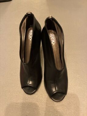 Vince Camuto Soft Genuine Black Leather Peep-Toe Booties